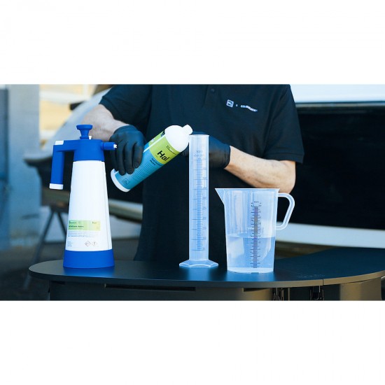 Hull Precleaner alkaline - Щелочное средство для предварительной очистки корпуса и палубы лодок и катеров (1 л) Hull Precleaner alkaline - Щелочное средство для предварительной очистки корпуса и палубы лодок и катеров (1 л)
